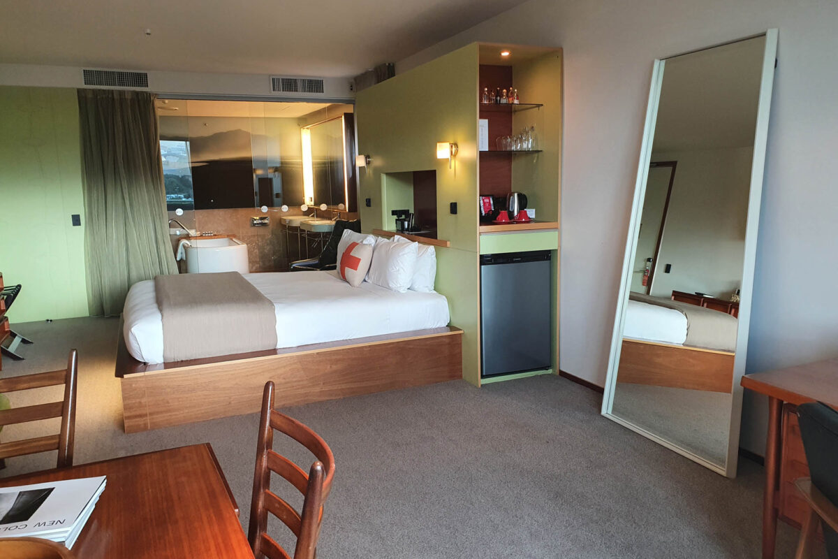 Bathroom, Bed, Minibar, and Mirror - Ohtel Suite